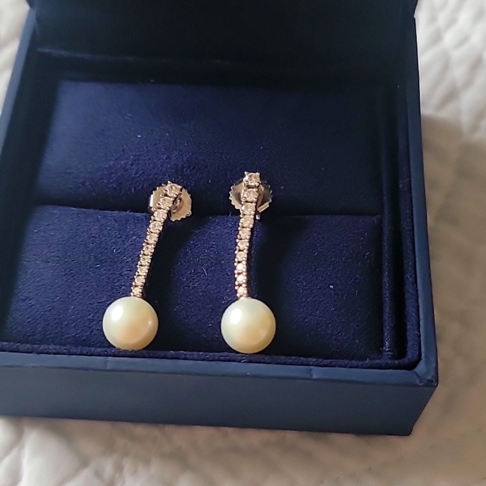 COPY - Dimond, white gold 14 k and pearl earings.